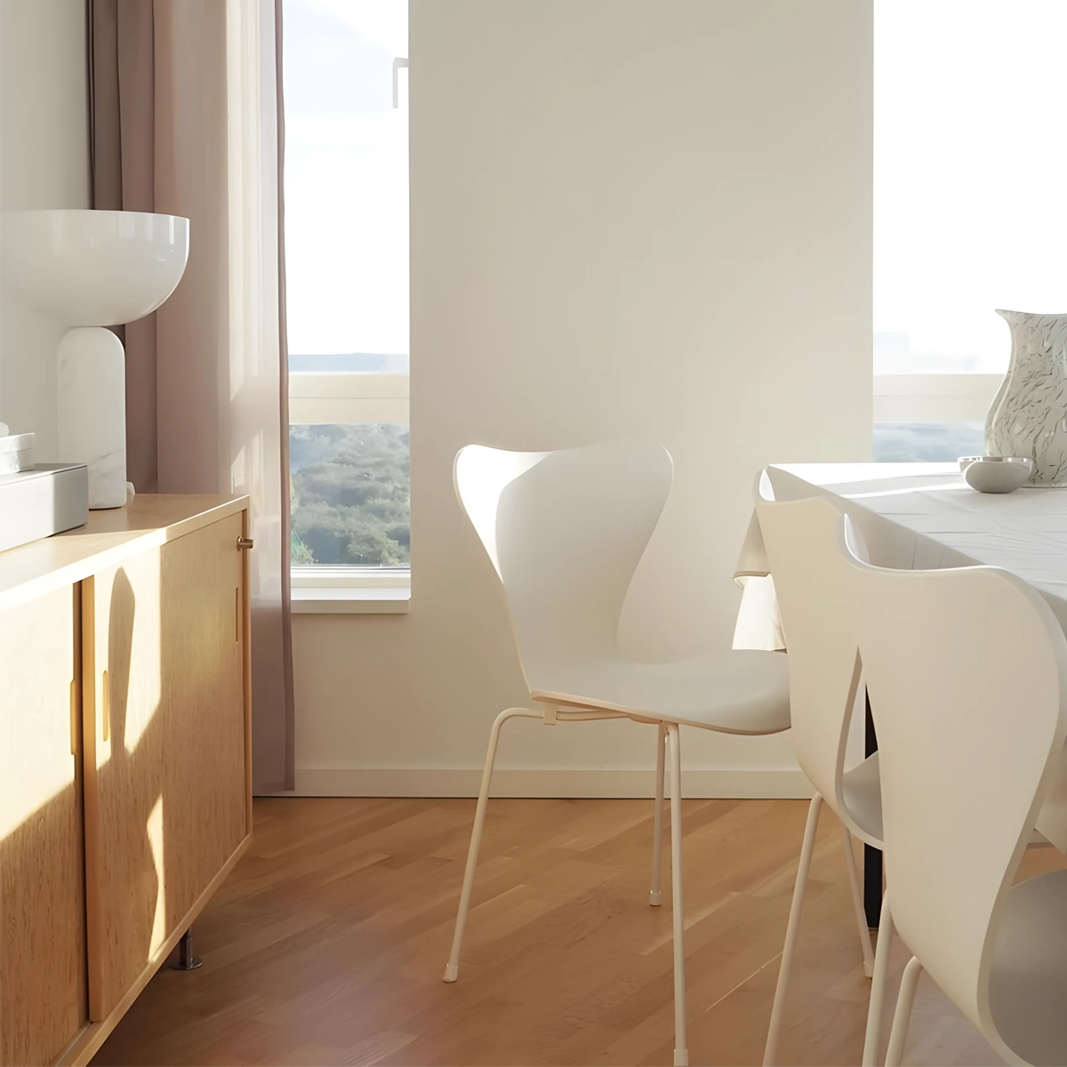 One Marble Table Lamp Image